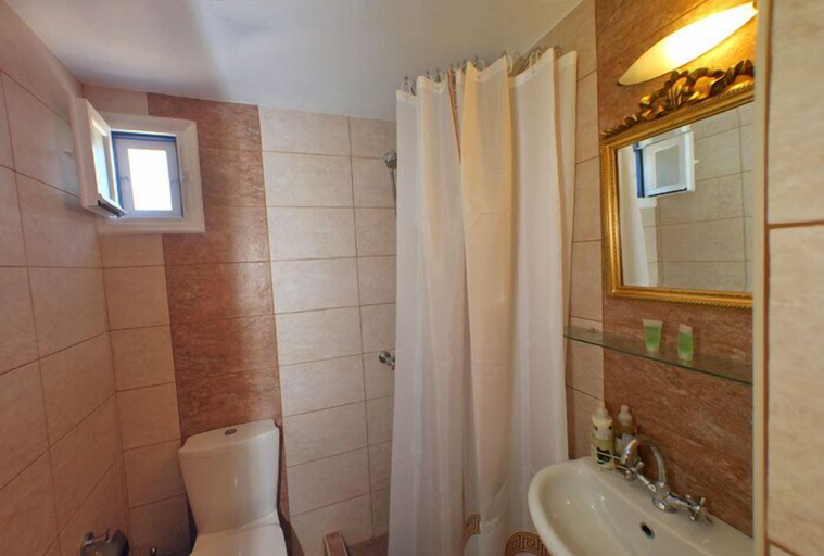 Bathroom 5, Pension Moschoula, South Aegean