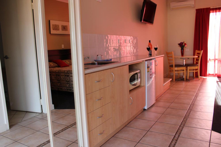 Dining Room 4