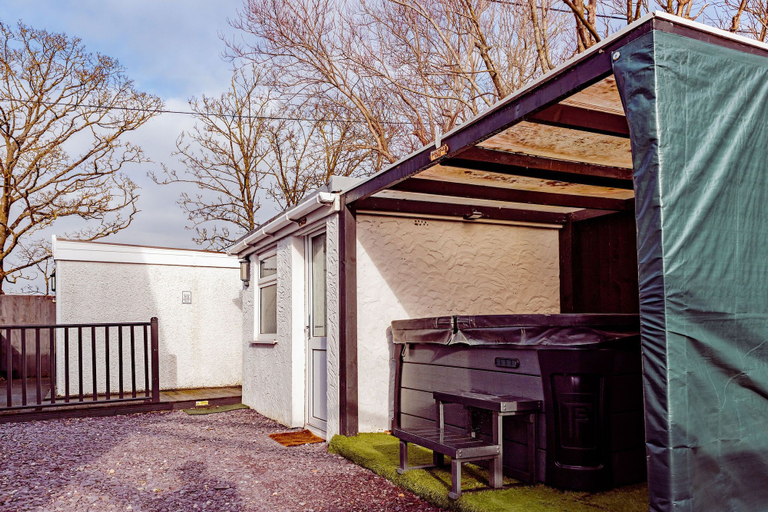Exterior & Views 2, Willow Chalet, Cumbria