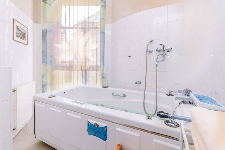 Bathroom 4, Wellness & Spa Hotel Ambiente, Karlovy Vary