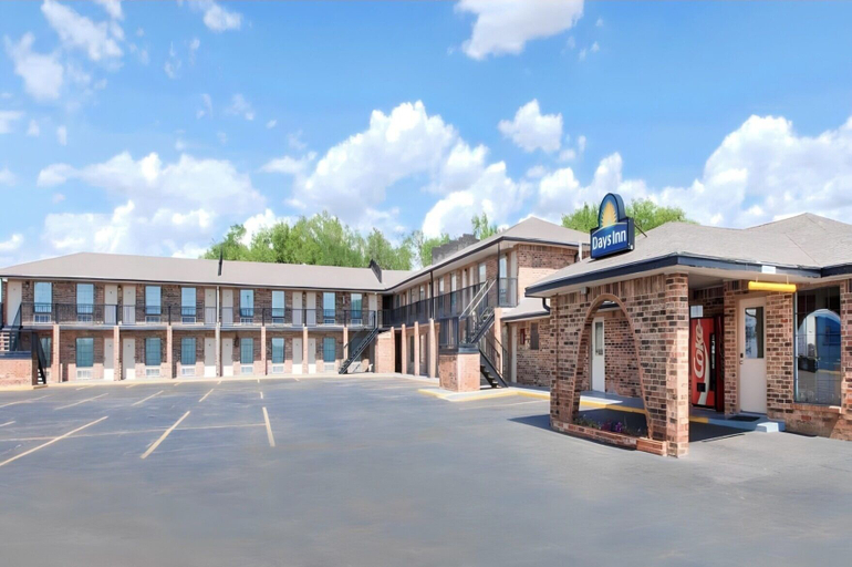 Exterior & Views 2, Days Inn by Wyndham Erick, Beckham