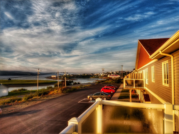 Exterior & Views 2, The Killick Inn & Suites, Division No. 1