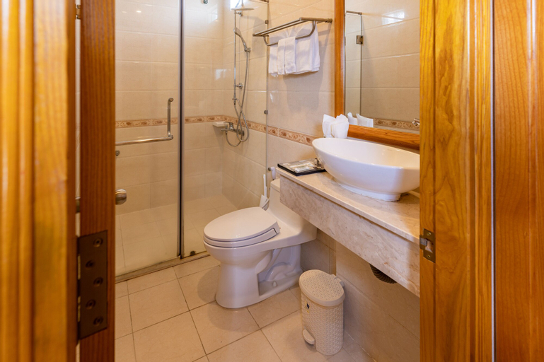 Bathroom 4
