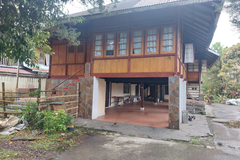 Exterior & Views 2, OYO 92572 Mountain View Homestay, Tomohon