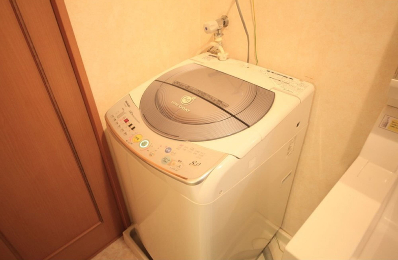 Bathroom 7