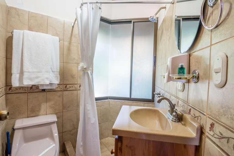 Bathroom 4, Villas Hermosa Heights, Carrillo