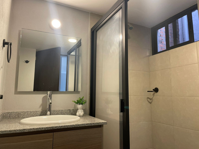 Bathroom 4, Amazing 2BR in Parque España, Mexico City