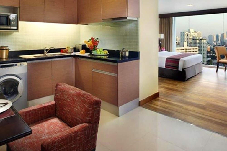 Dining Room 1