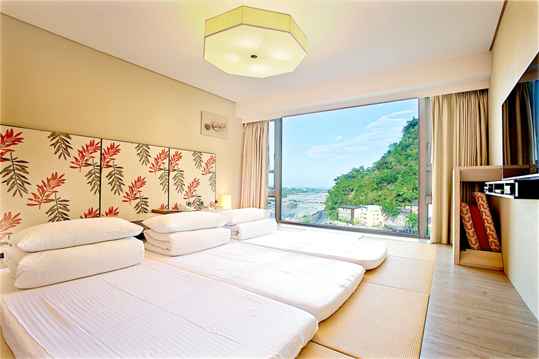 Bedroom 4, Chihpen Century Hotel, Taitung