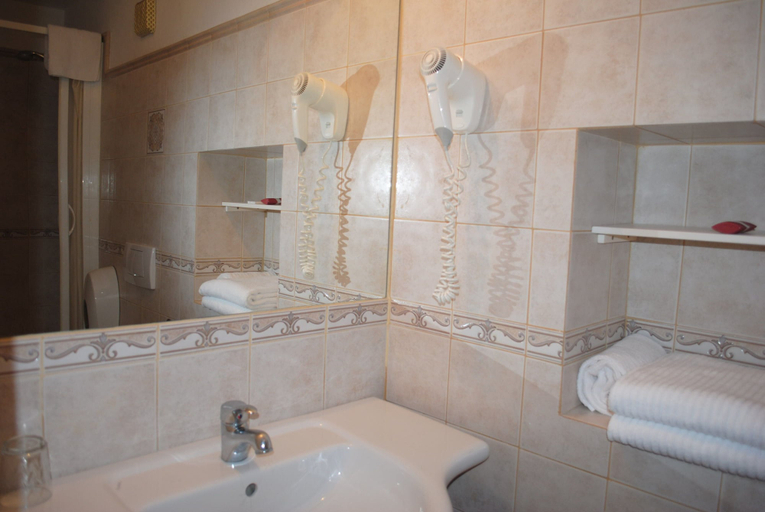 Bathroom 5, Villa Tina, Lucca