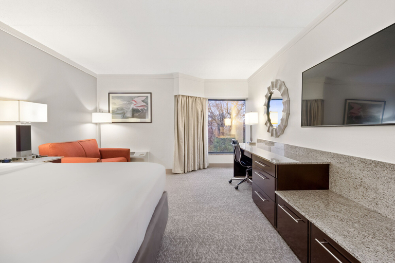 Bedroom 3, Woodcliff Hotel and Spa, Monroe