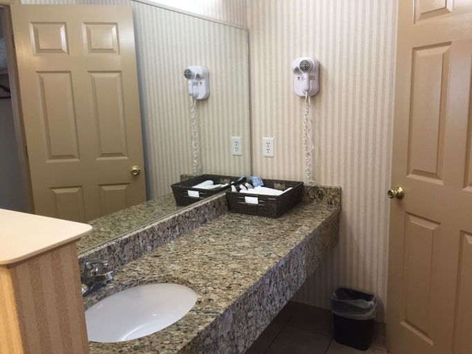 Bathroom 4, 1863 Inn of Gettysburg, Adams