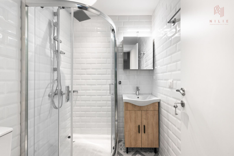 Bathroom 2, Big Apple 4 Nilie Hospitality MGMT, Central Macedonia