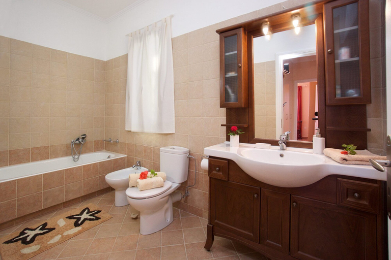 Bathroom, Traditional Kefalonian Home Regina, Ionian Islands