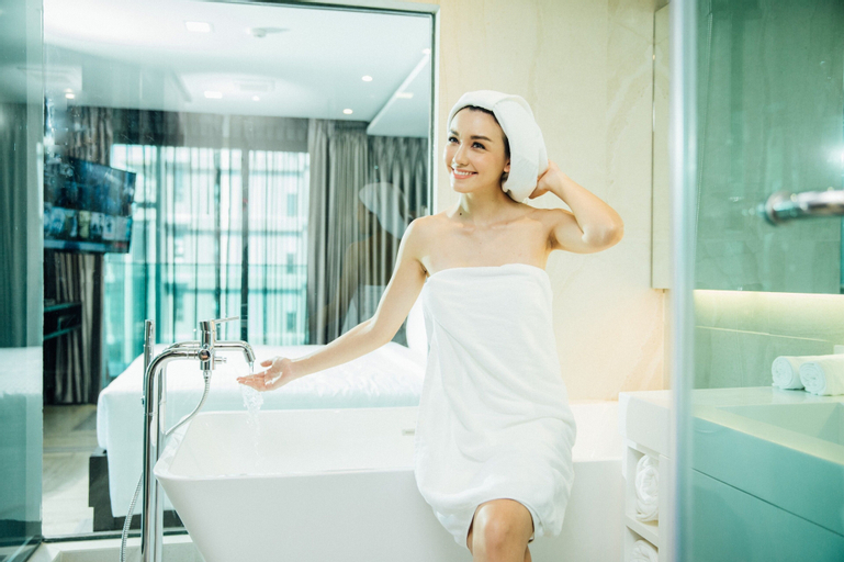Bathroom 7