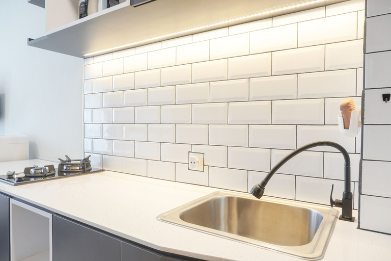 Private kitchen 3, Cozy Studio At Tifolia Apartment, Jakarta Timur