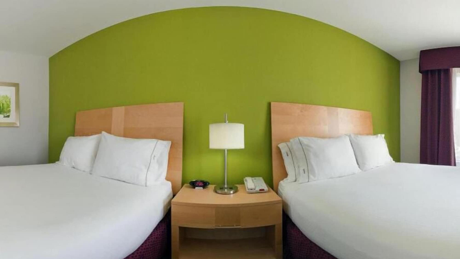 Bedroom 4, Holiday Inn Express & Suites CLUTE - LAKE JACKSON by IHG, Brazoria