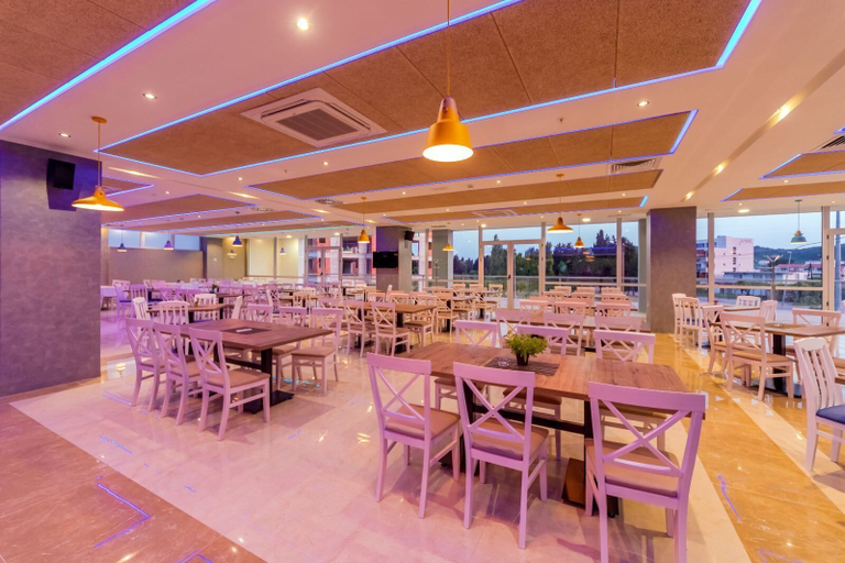 Food & Drinks 4, Franca Hotel Ulcinj