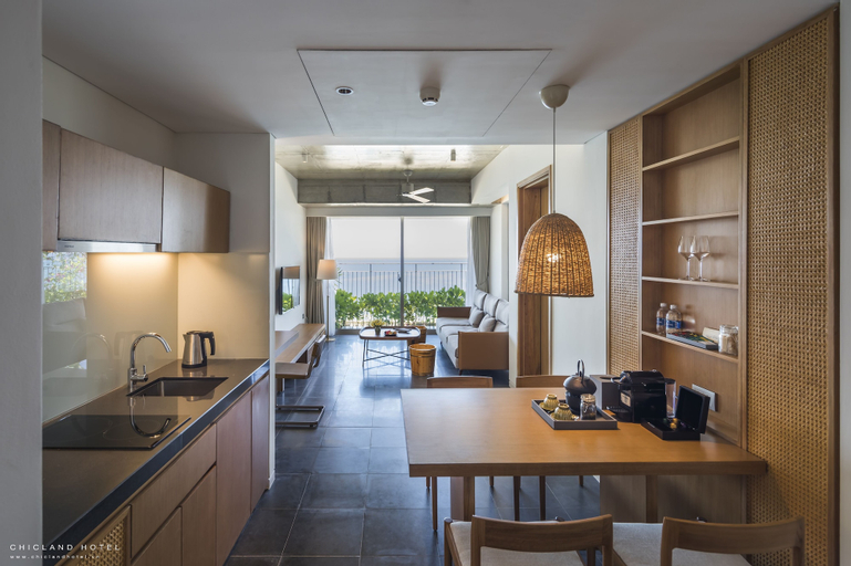 Dining Room 25