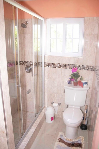 Bathroom 3, The Hamilton's Nature Villa