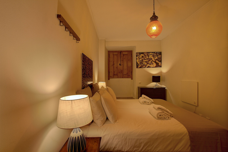 Bedroom 3, River View Very Central & Spacious 1 Bedroom, Lisbon