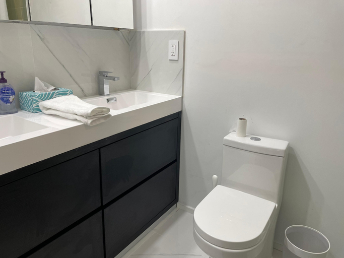 Bathroom 5, 5 Room Saddlebrook Golfview Villa 2BR 2BA, Pasco