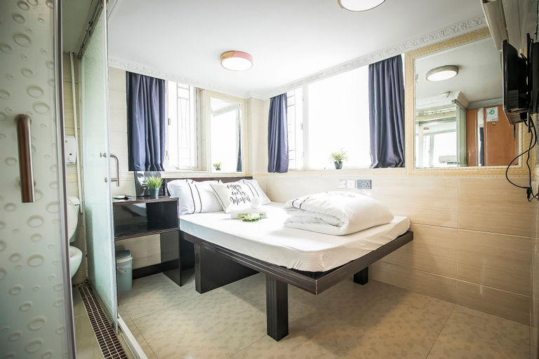 Bedroom 13