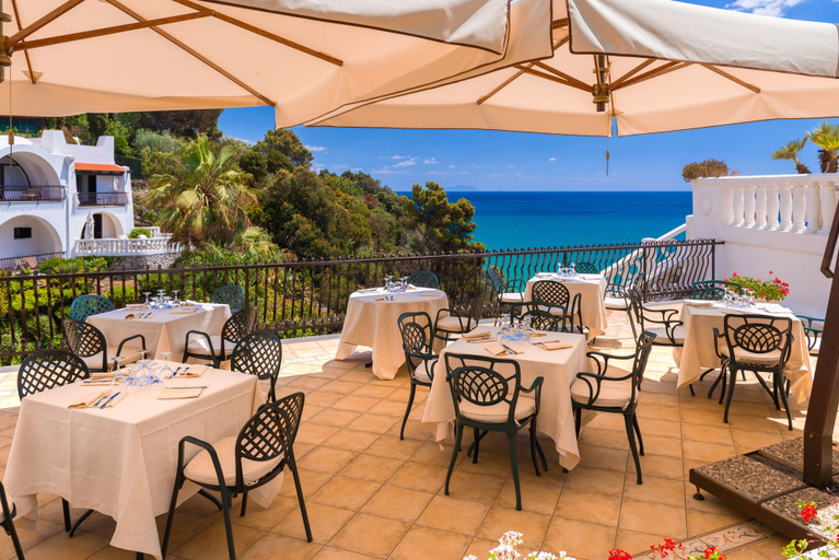Food & Drinks 5, Grand Hotel Le Rocce, Latina
