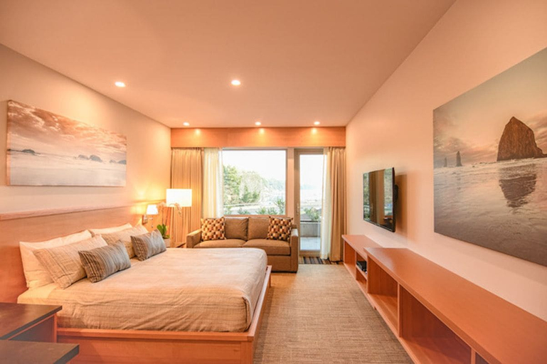 Bedroom 5, Harbour House Hotel, Capital