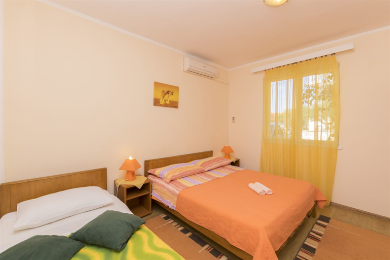 Bedroom 4, Apartment and Room Ivica, Vodice