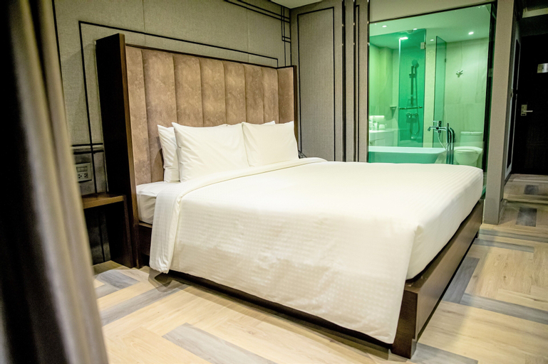 Bedroom 16