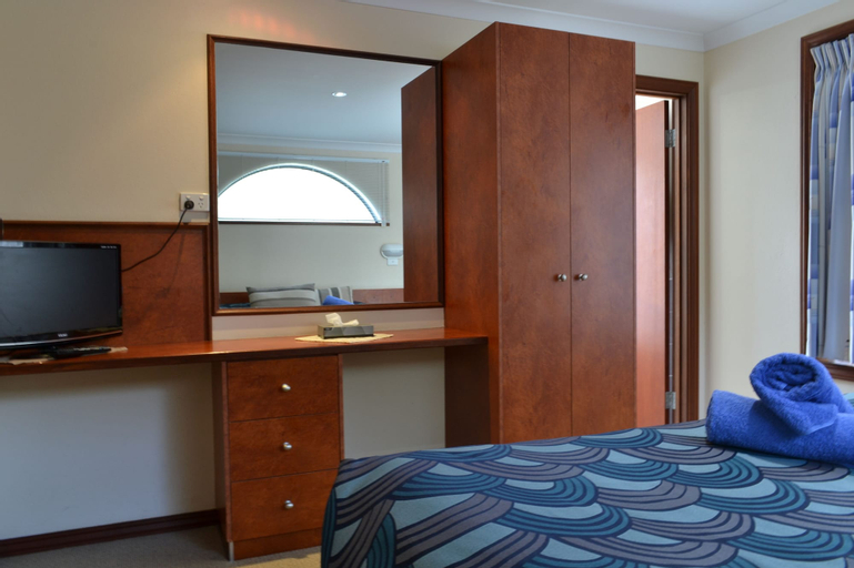 Bedroom 15