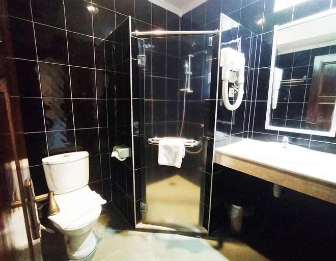 Bathroom 3