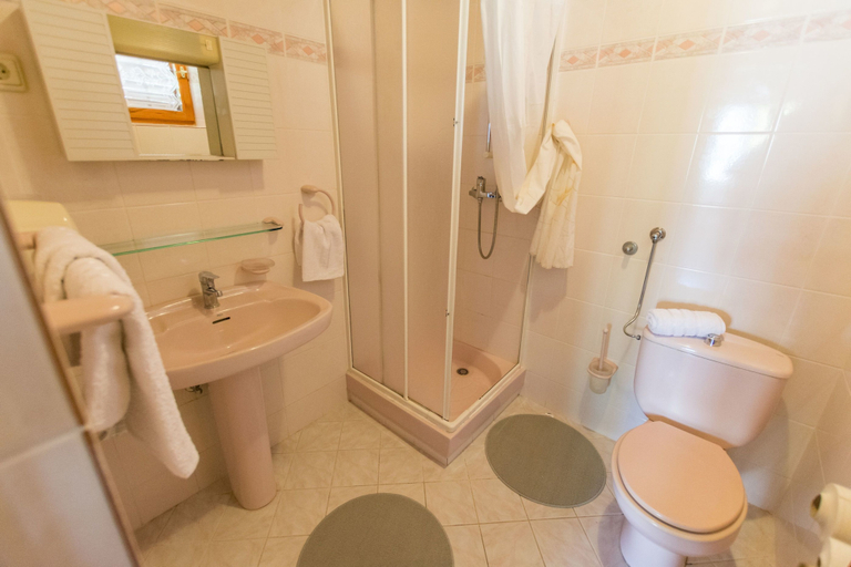 Bathroom 5, Apartments Grozdana, Primošten