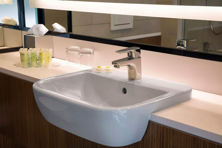Bathroom 4, Courtyard by Marriott Katowice City Center, Będzin