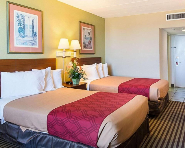 Bedroom 3, Ocean 27, Virginia Beach