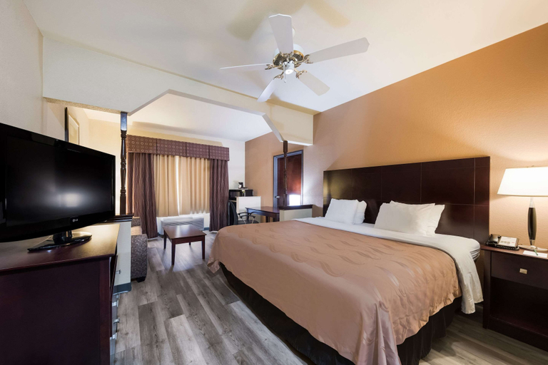 Bedroom 4, Quality Inn & Suites Terrell, Kaufman