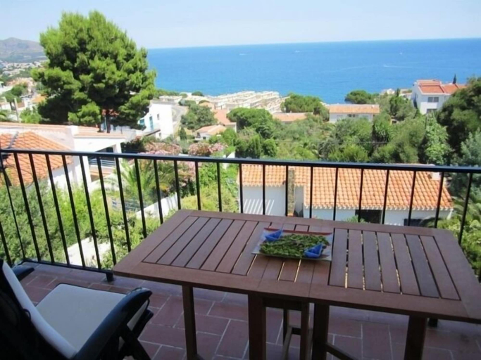Others 5, Apartment With sea Views in Llan?? - 1052, Girona