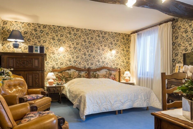 Bedroom 3, Hostellerie Sarrasine, Ain