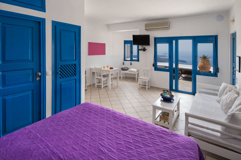 Bedroom 3, Folia Bianca Apartments, South Aegean