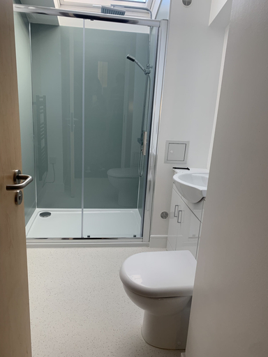 Bathroom 2, Stag & Thistle Hotel and Restaurant, Aberdeenshire