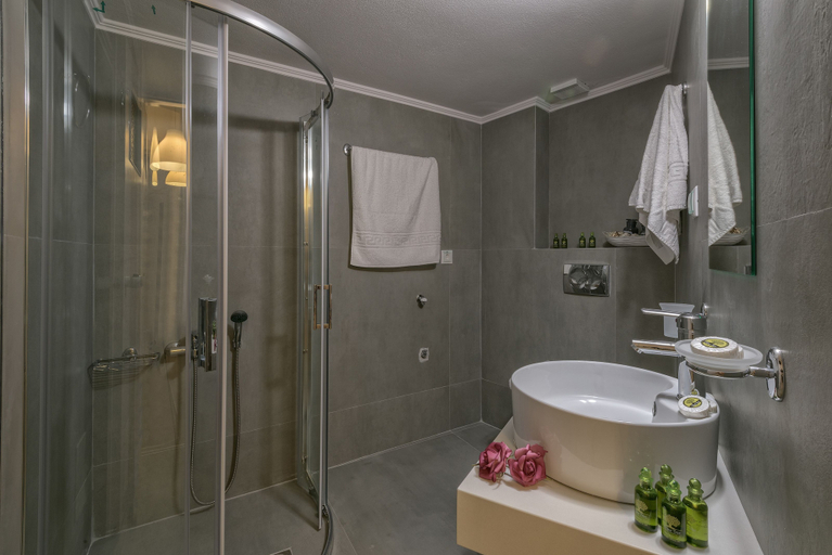 Bathroom 5, Aloe Apartments & Studios, Crete