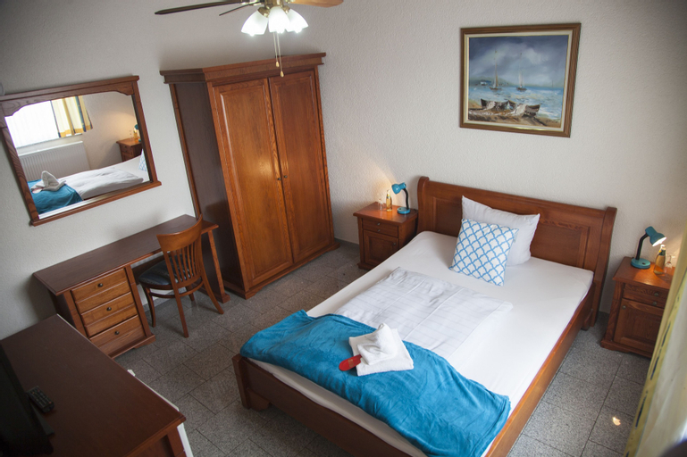 Bedroom 7