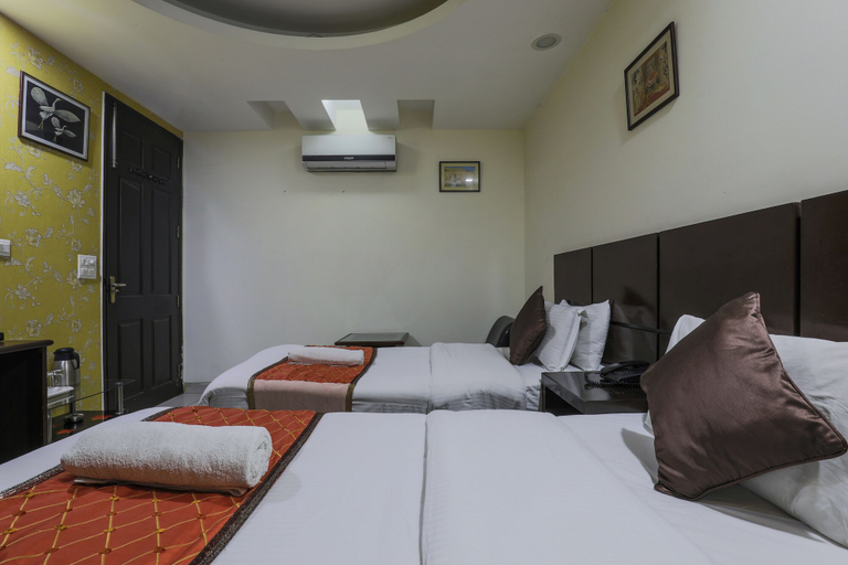 Bedroom 3, The Hermitage by Cosy Hotels, Delhi