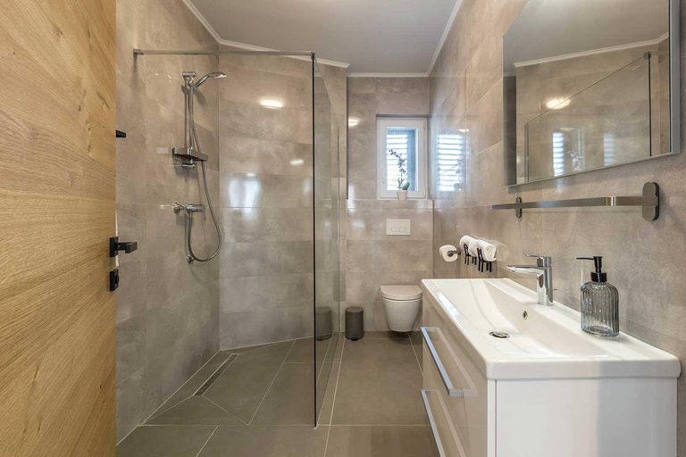 Bathroom 4, Modern villa by the sea with outdoor swimming pool, Milna