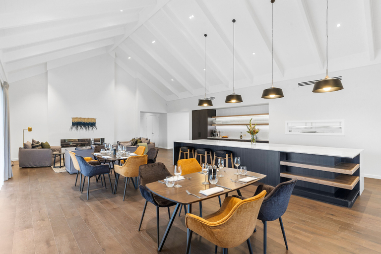 Food & Drinks 5, Te Karaka Lodge, Franklin