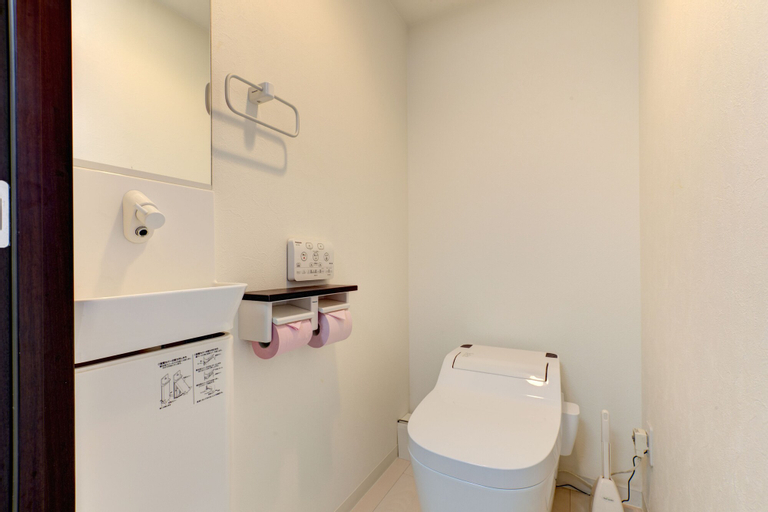 Bathroom 2