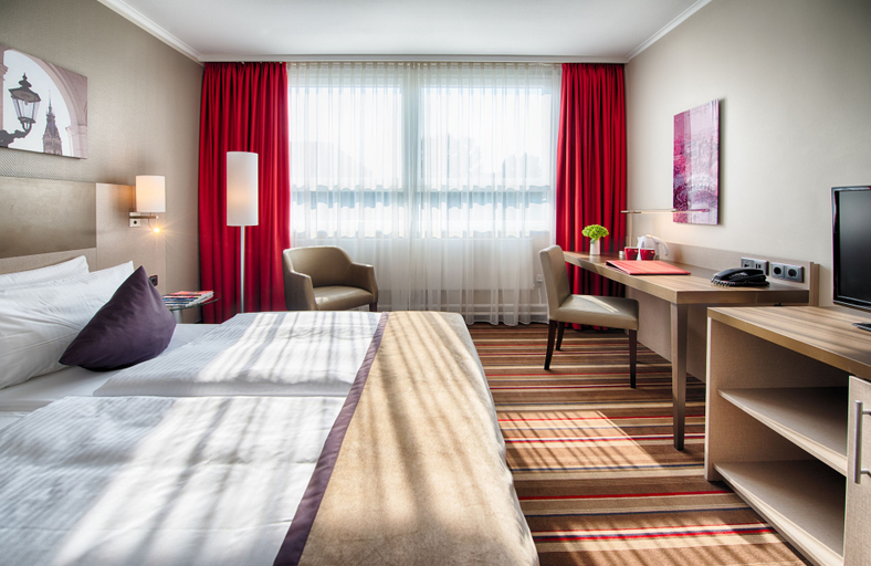 Bedroom 5, Leonardo Hotel Hamburg City Nord, Hamburg