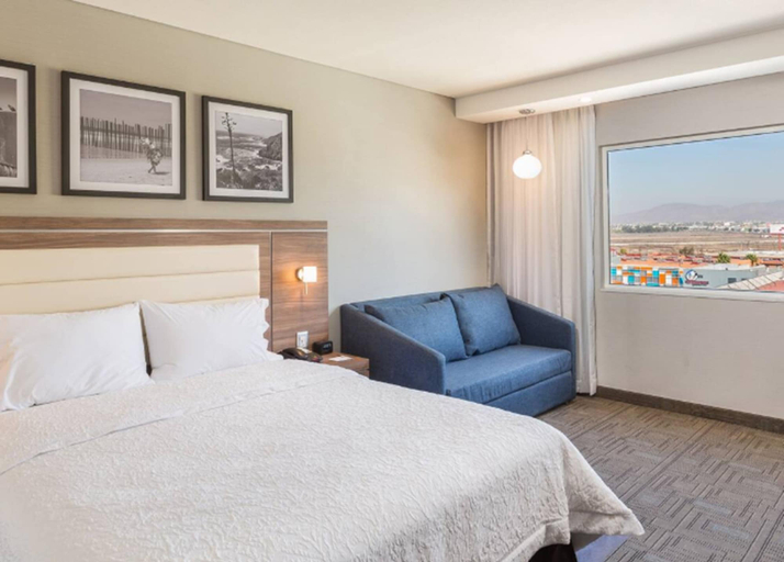 Bedroom 2, Hampton Inn by Hilton Tijuana, Tijuana