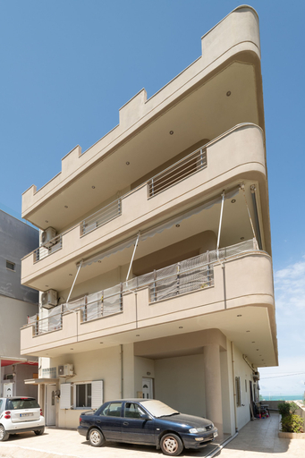 Property entrance, Amazon Apartment, Crete